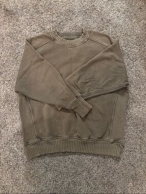aerie women’s down to earth crew neck sweatshirt in nomad olive
